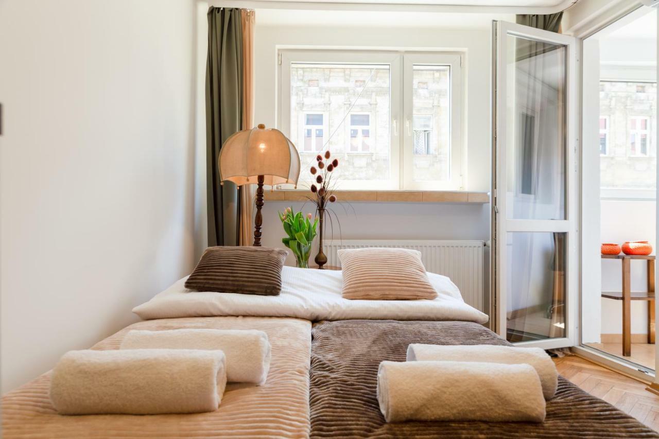 Traditional Apartment Starowislna Street คราคูฟ ภายนอก รูปภาพ